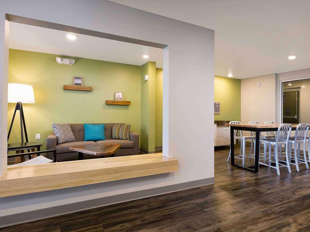 Woodspring Suites Providence İç mekan fotoğraf